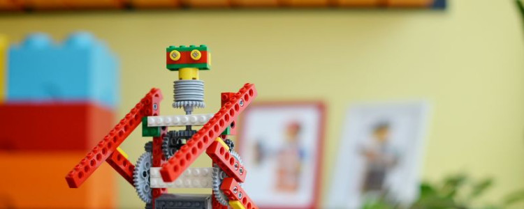 Jak fungují kurzy s kostkami Lego®?